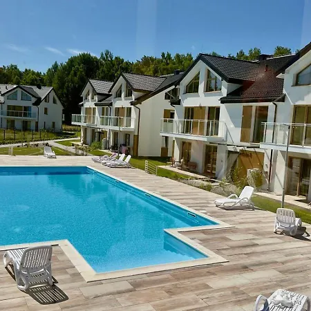 Bursztynowy Z Basenem - Lebska Osada Apartment Zarnowska
